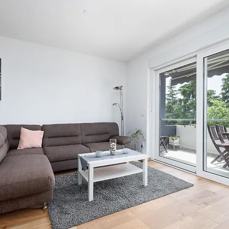 Massa 200 M To The * Porec