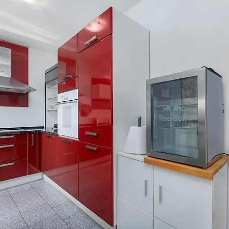 Daire Massa 200 M To The *