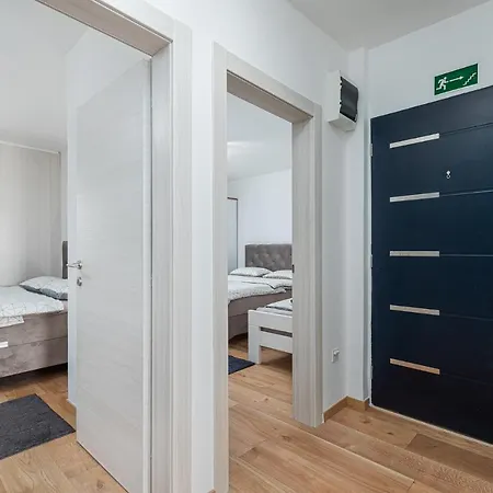 Apartmán Massa 200 M To The Poreč